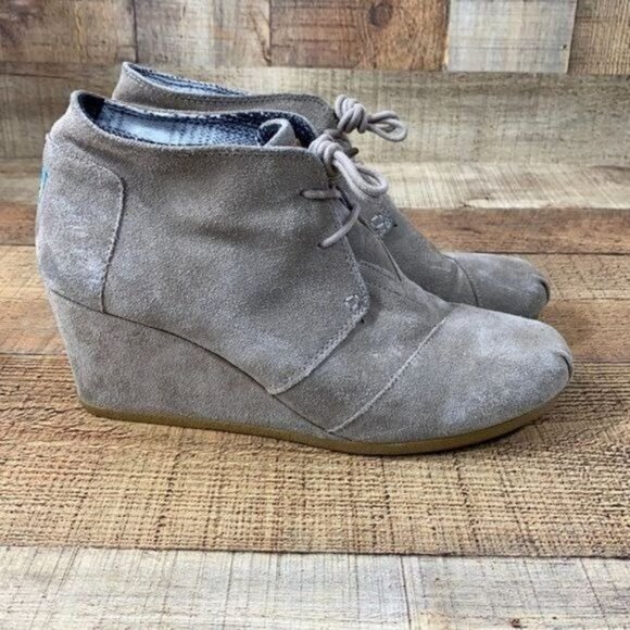 Toms Desert Taupe Suede Ankle Wedge Chukka Bootie - Picture 1 of 9